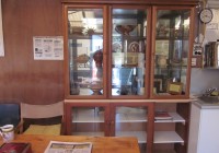 Show cabinet-small